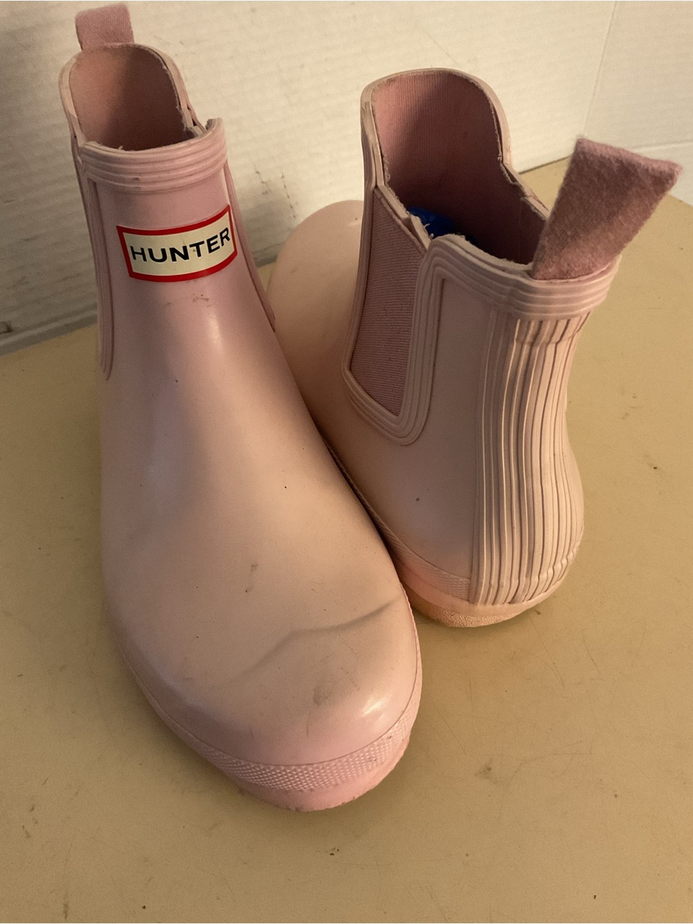Hunter women pink rubber short rain waterproof boots US 8